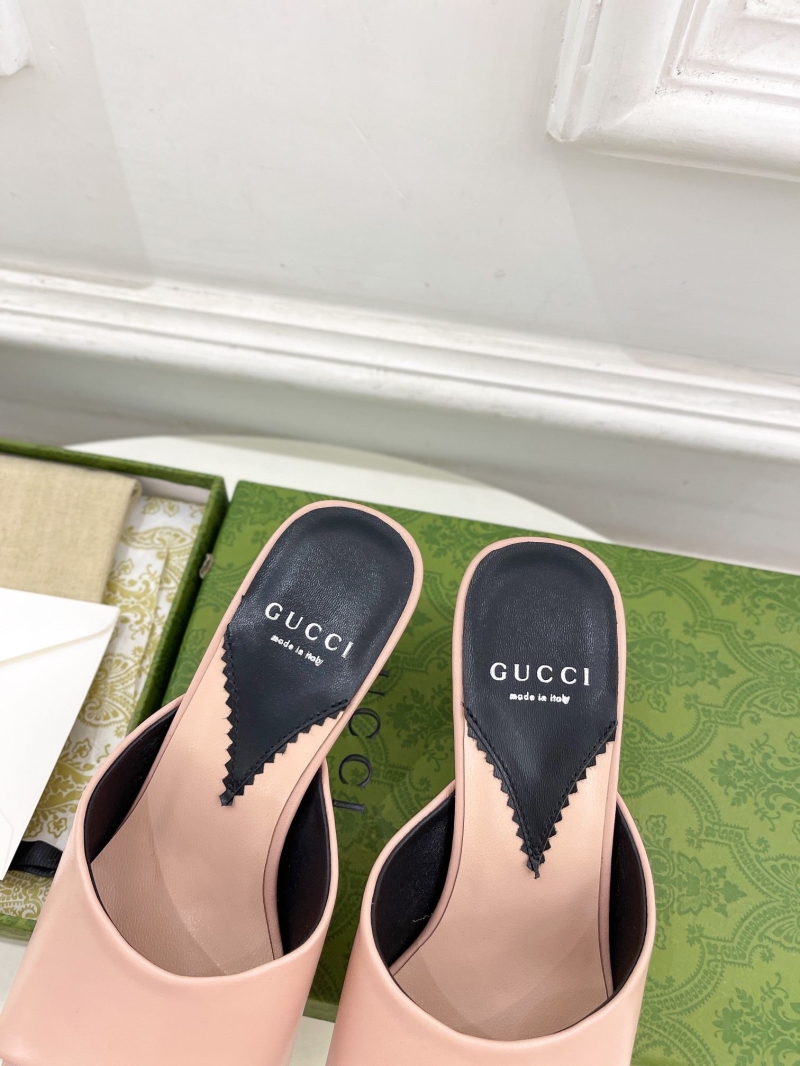 Gucci Flat Shoes